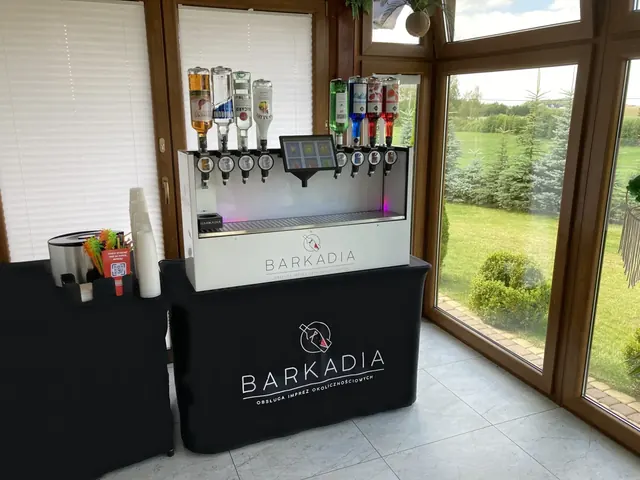 Barkadia na imprezie, zdjęcie 14
